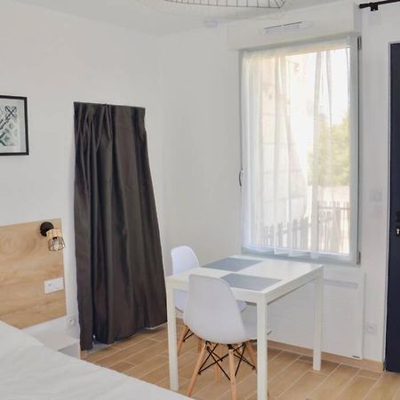 Superbe Studio Idealement Situe ! Avoine 外观 照片