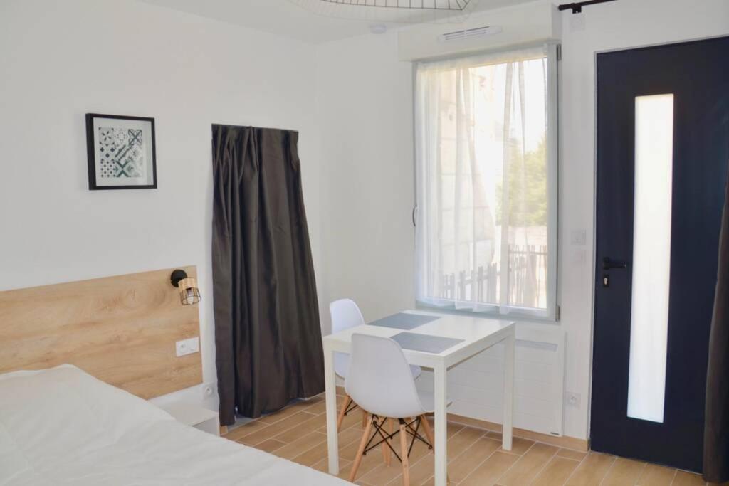 Superbe Studio Idealement Situe ! Avoine 外观 照片
